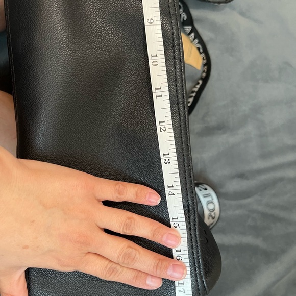 GUESS Black and White Shoulder Bag - Picture 6 of 12